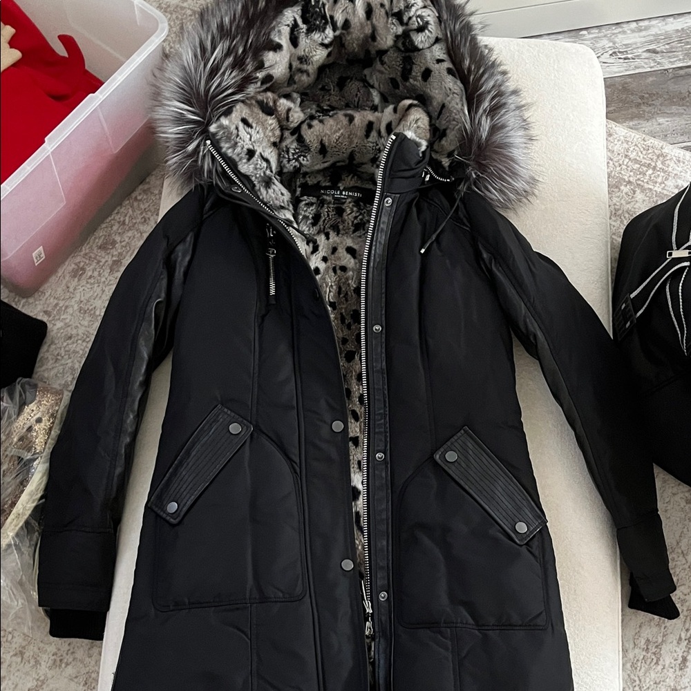 Black Faux-Fur Trim Parka Coat - Women